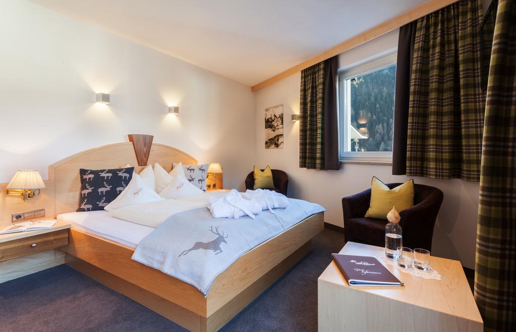 Hotel Hochland Nauders Room photo