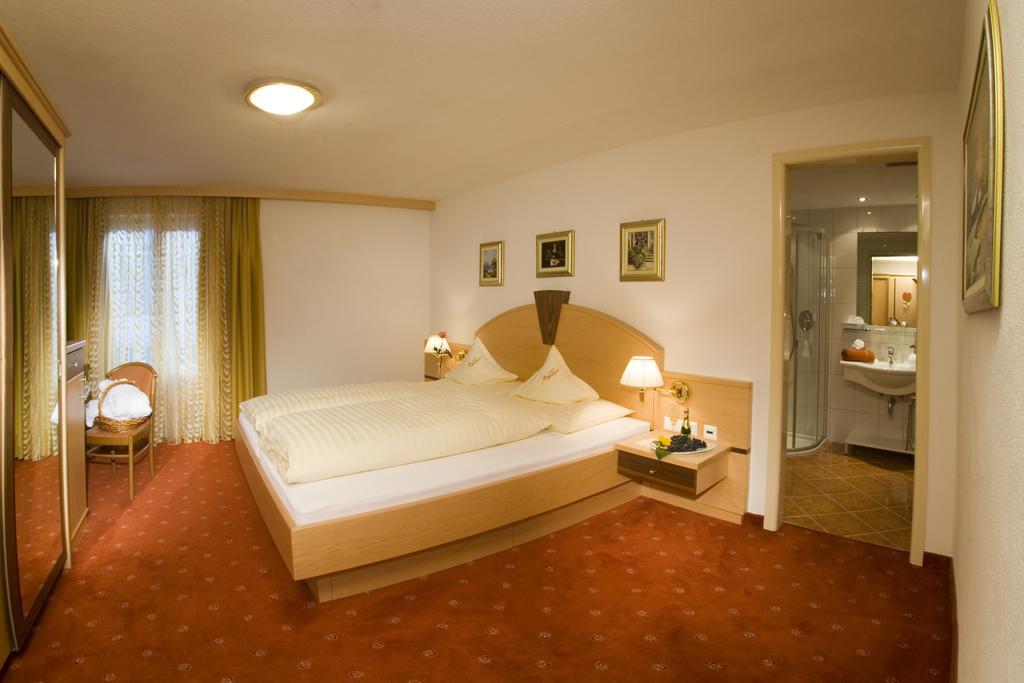 Hotel Hochland Nauders Exterior photo